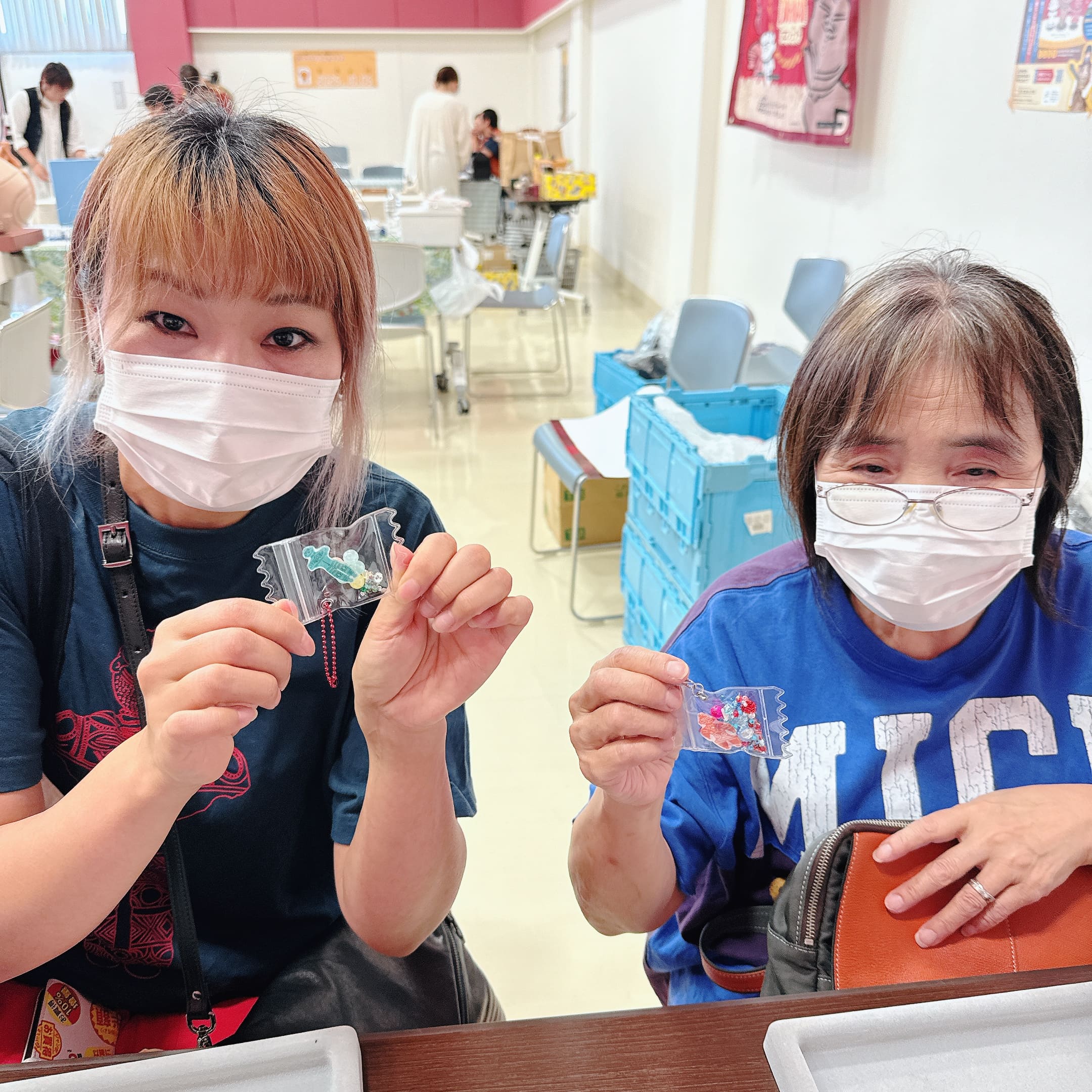 シャカシャカキーホルダー作り